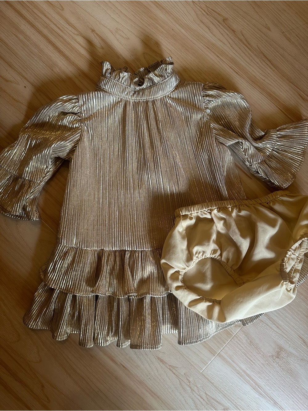 Janie and Jack Metallic Gold Pleated Ruffle Dress Top with Bloomers